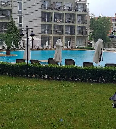 דירה Феста Поморие Ризорт Студио Първа Линия Гледка Басейн И Море